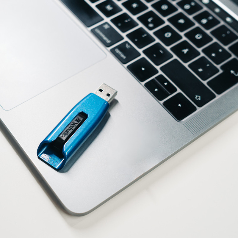 Verbatim V3 MAX 64GB USB3.2 Gen 1 High Performance Drive (do 300MB/s)
