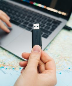 Verbatim PinStripe 128GB USB3.2 Gen1, crni