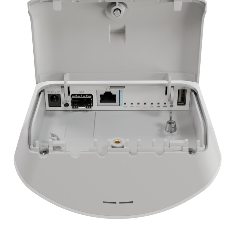 Mikrotik L22UGS-5HaxD2HaxD-15S, 2.4/5GHz Wi-Fi 6, Dual-core CPU,POE-IN (uključen injektor), SFP (2.5G), do 20km, USB Port, 256 MB RAM, Antenna gain: 2.4 GHz - 12 dBi, 5 GHz - 15 dBi