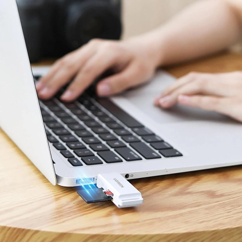 UGREEN čitač memorijskih TF/microSD/SD kartice, USB 3.0, crni